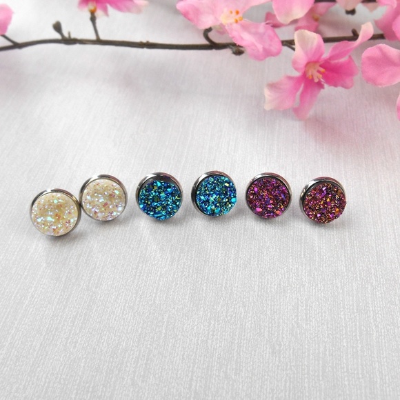 🆕️ Druzy Stud Earrings - Picture 5 of 8
